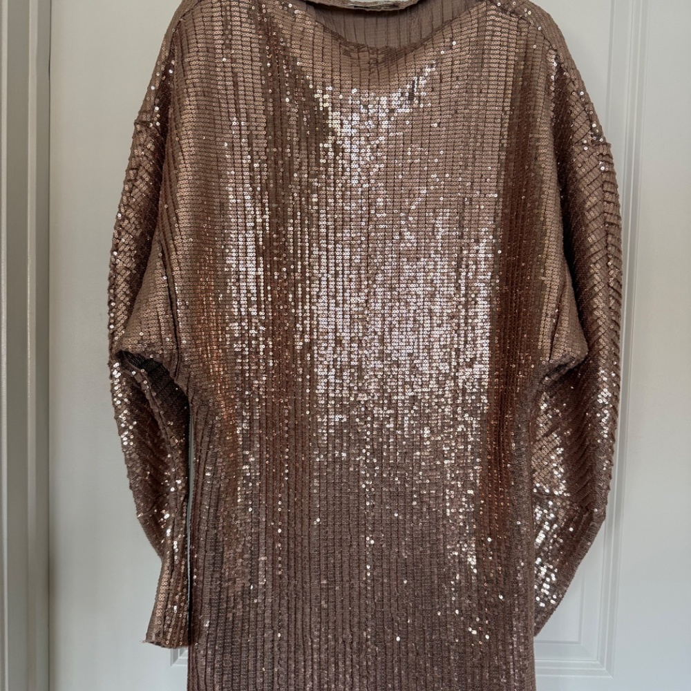Dress - Picture 2 of 3
